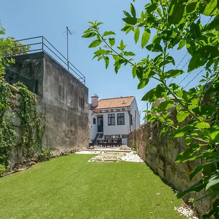 Semesterbostad Entire House With 4 Master Suites, Hot Tub & Backyard - Location *