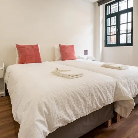 Entire House With 4 Master & Backyard - Location Feriehus