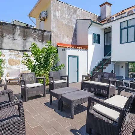 Hébergement de vacances Entire House With 4 Master & Backyard - Location *