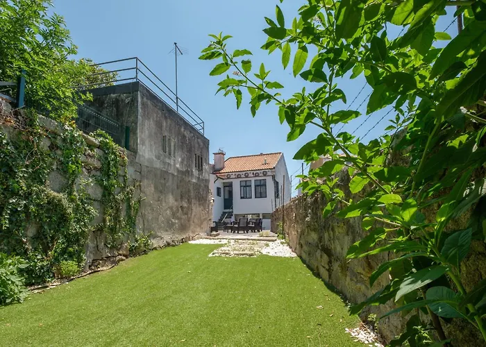 Tatil Evi Entire House With 4 Master Suites, Hot Tub & Backyard - Location *